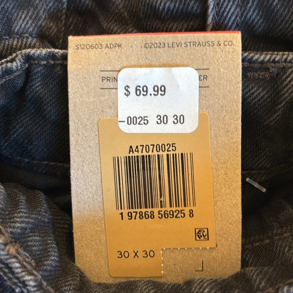 Levi's - Levi's Women's Mid-Rise 94's Baggy Straight Leg Ca Open Mind Cargo - Picture 7 of 7